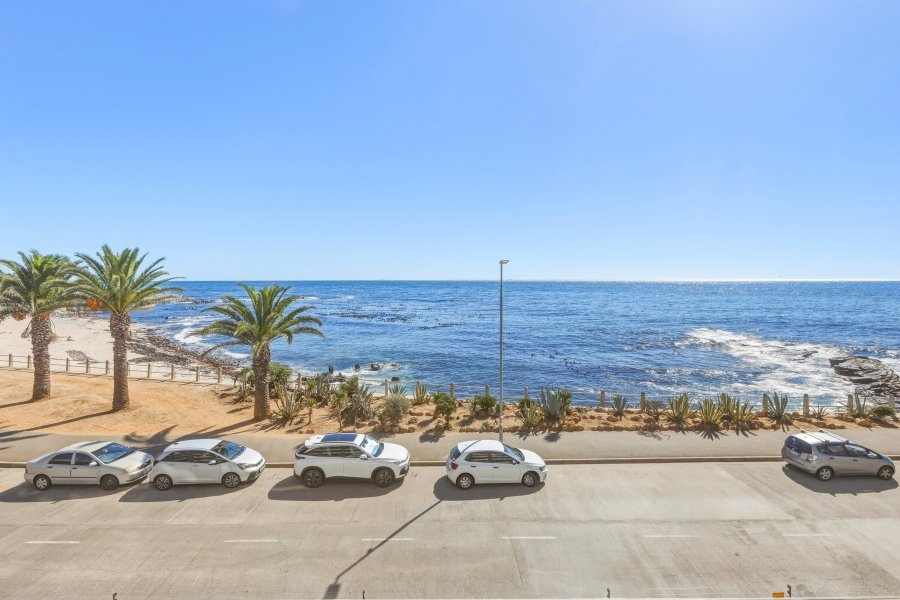 3 Bedroom Property for Sale in Sea Point Western Cape